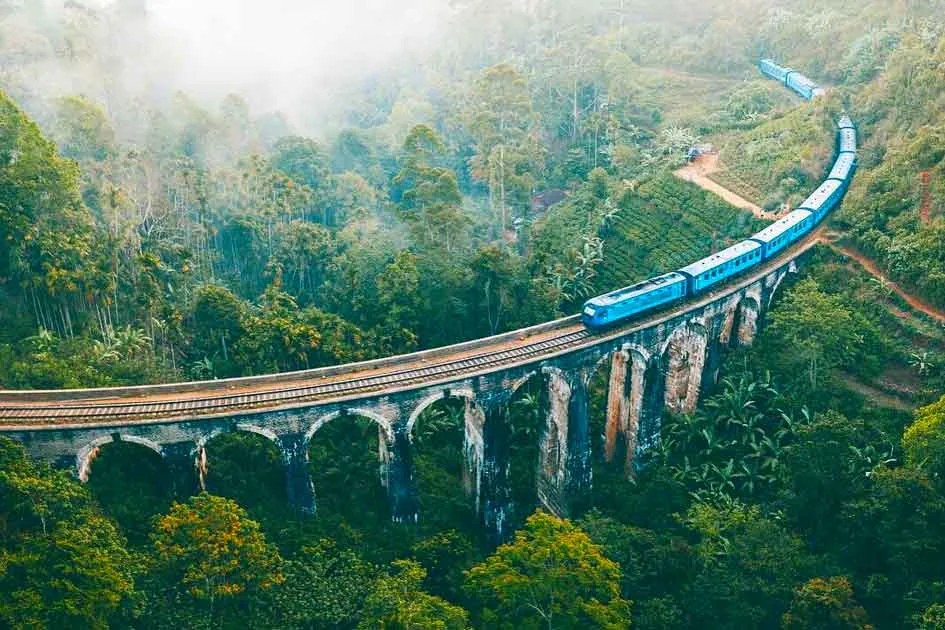 Nine Arches Bridge (Ella)