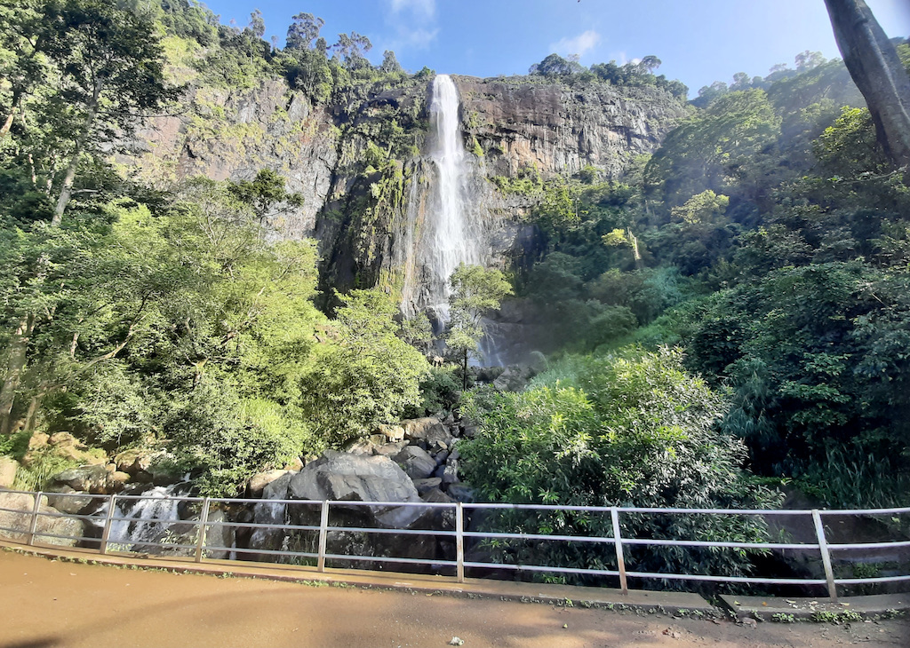 Diyaluma Falls Upper Pool