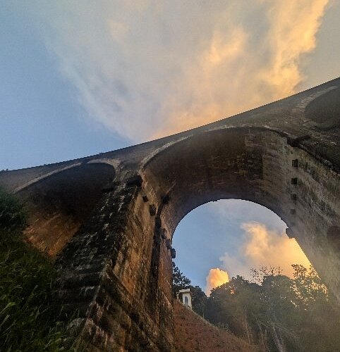 Nine Arches Bridge (Ella)